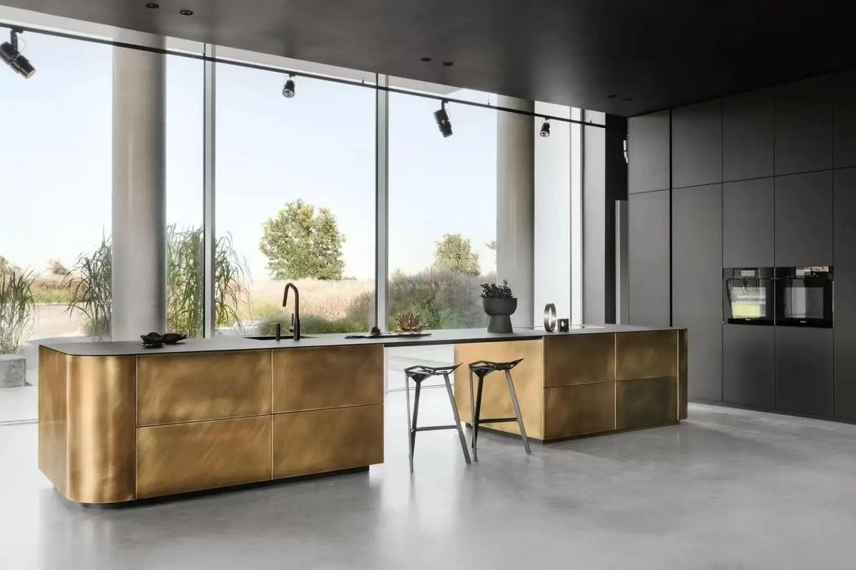 antique brass patina finish, designed to add historical depth and character.