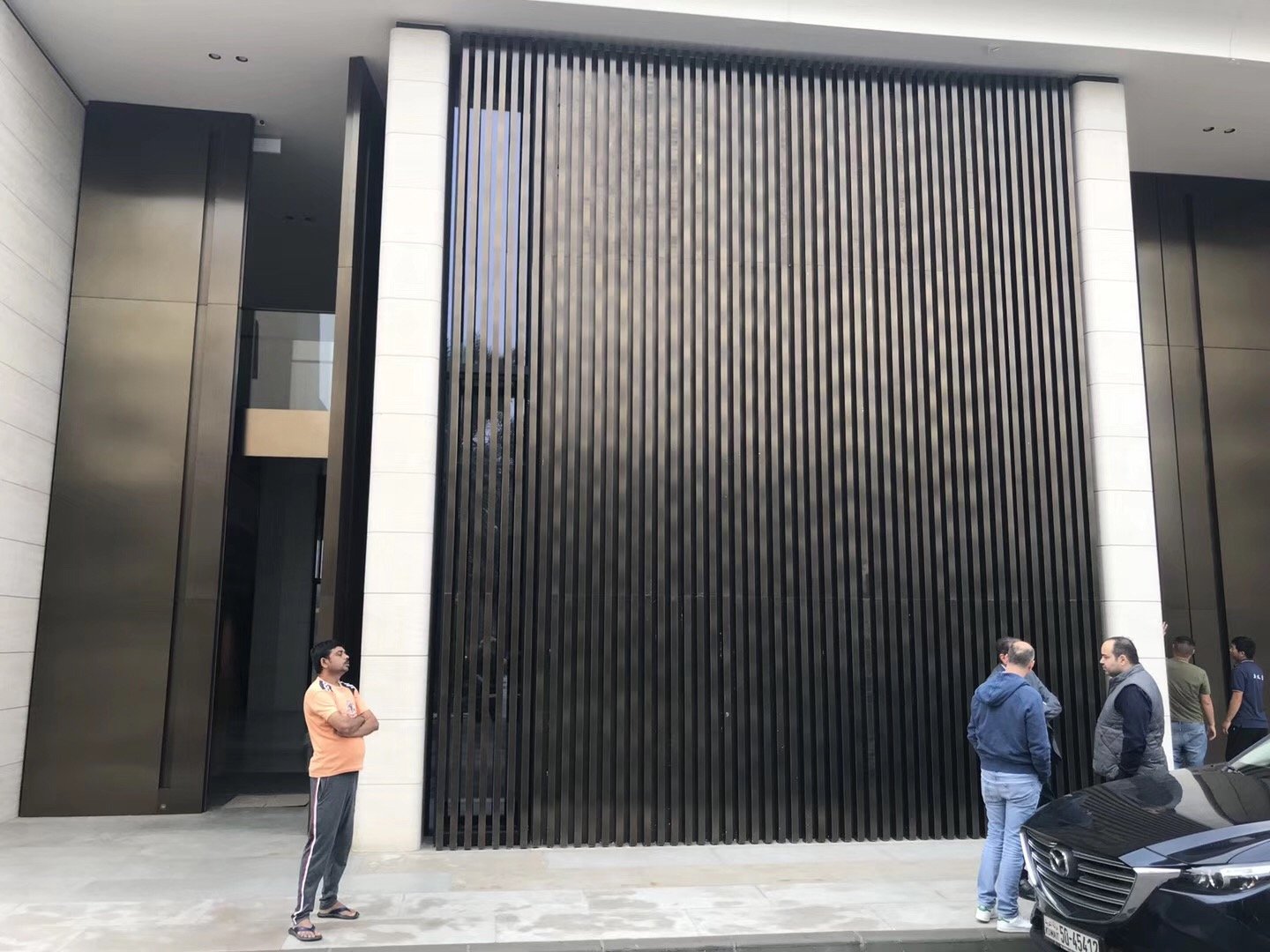 exterior-vertical-metal-louver-screen-nbk-entrance